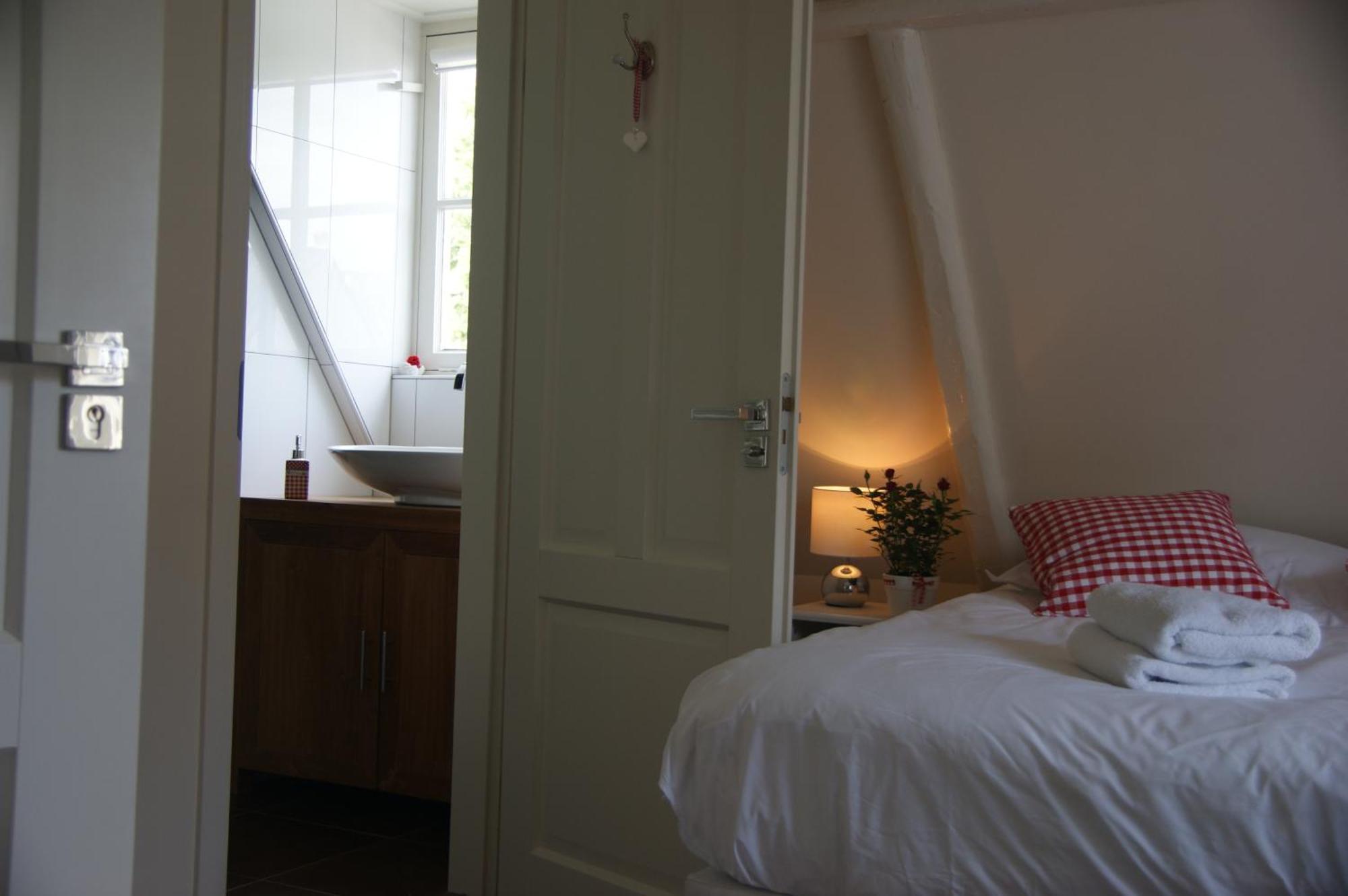 De Thuiskamer In Grou Als B&B Of Vakantiehuis Εξωτερικό φωτογραφία