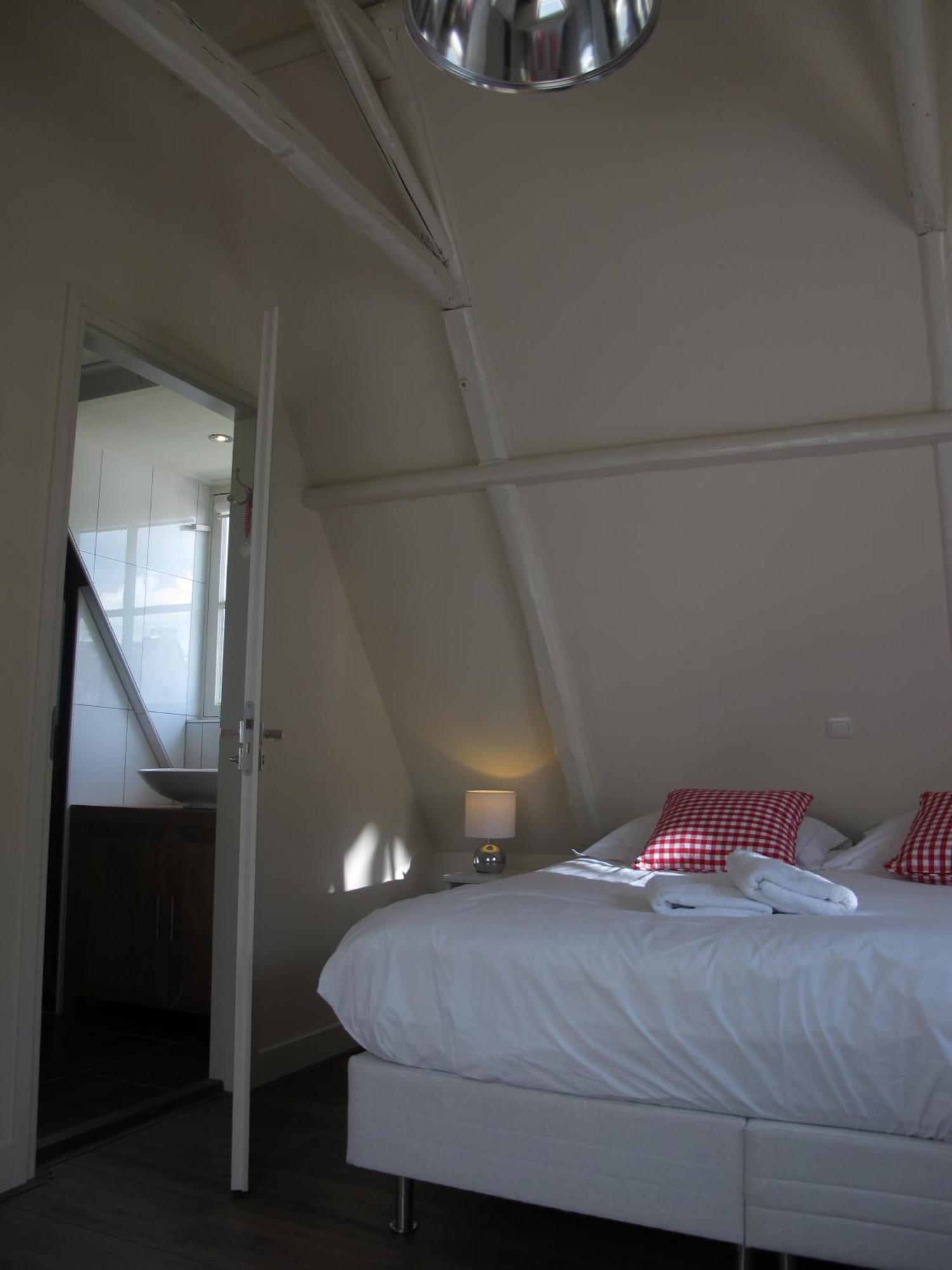 De Thuiskamer In Grou Als B&B Of Vakantiehuis Εξωτερικό φωτογραφία