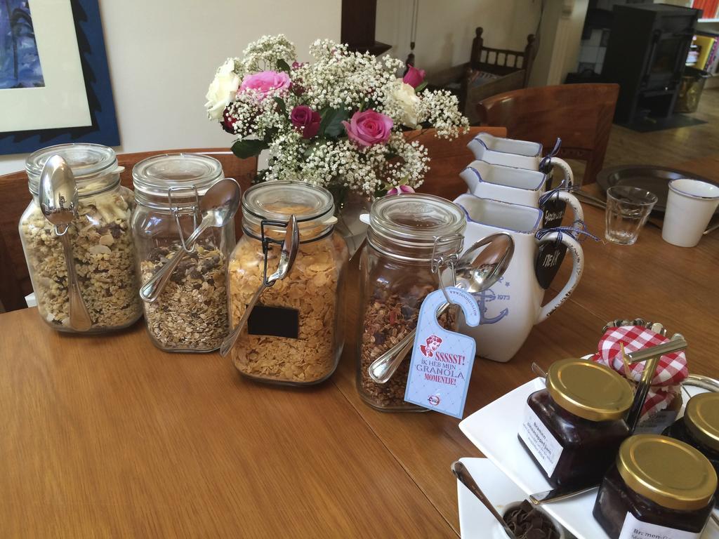 De Thuiskamer In Grou Als B&B Of Vakantiehuis Εξωτερικό φωτογραφία